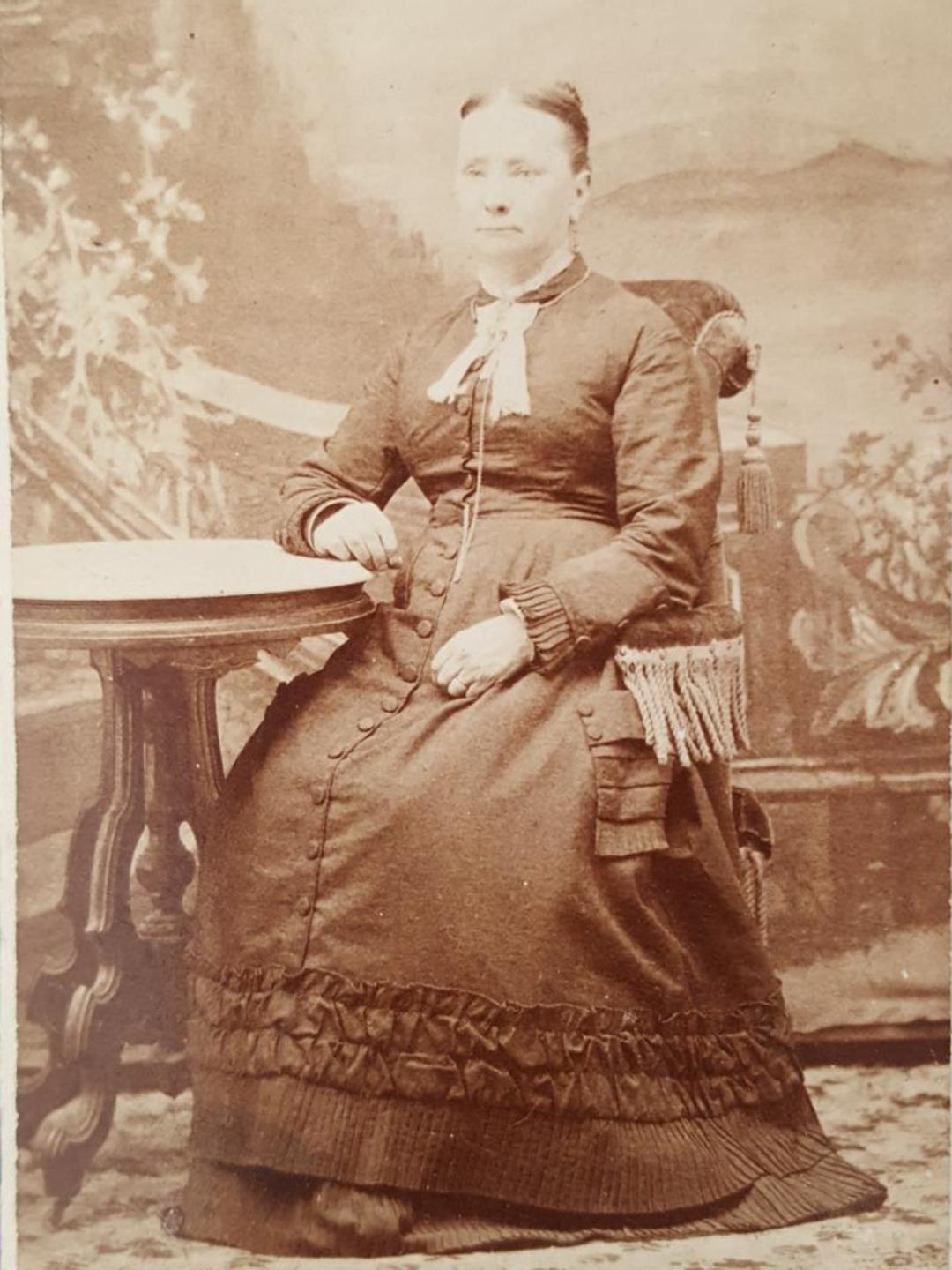 Isabella Hogg (1822 - 1908) Profile